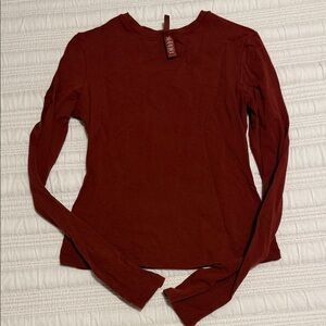 SKIMS Long Sleeve Top - Deep Red